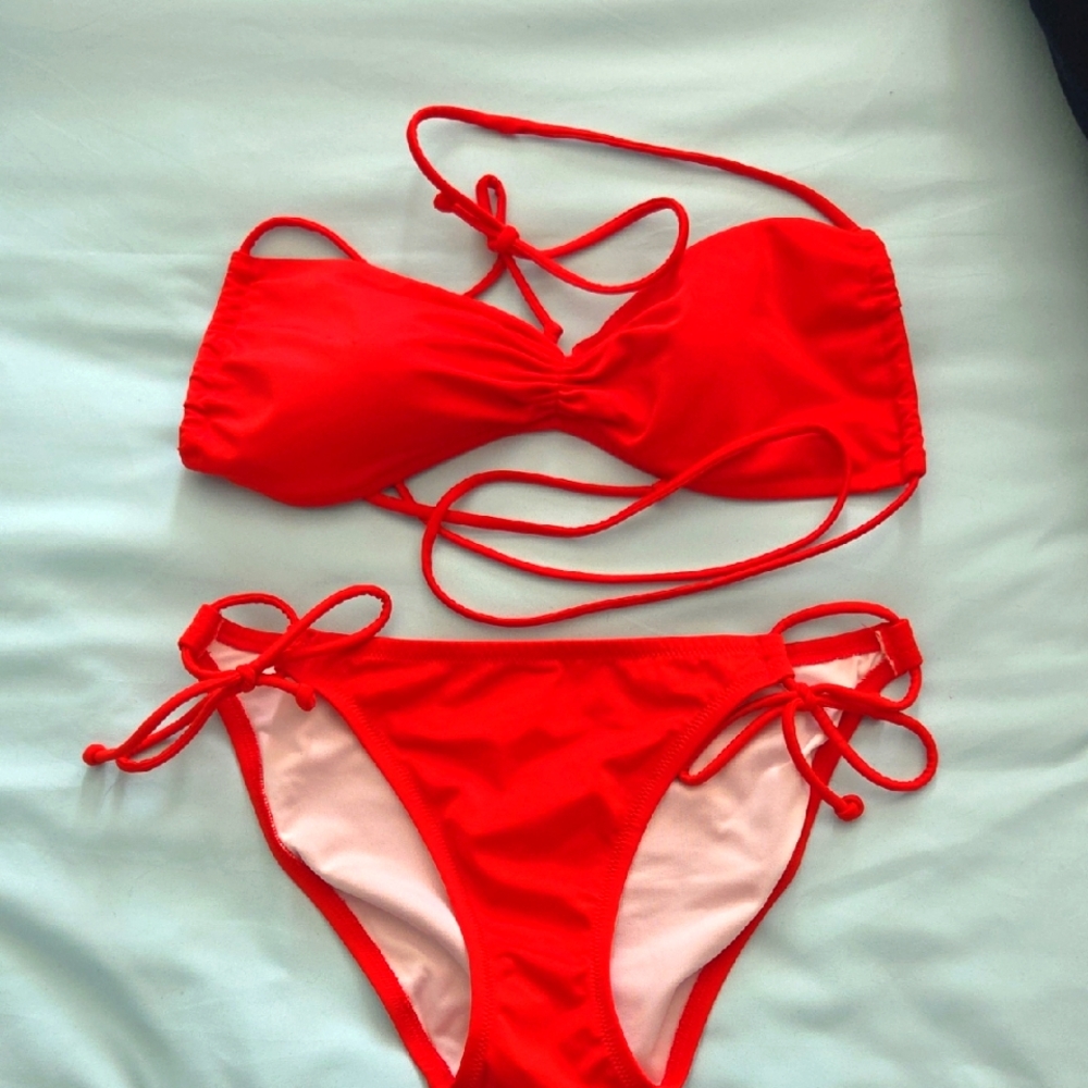 Vicroria's Secret  Red Bikini Set